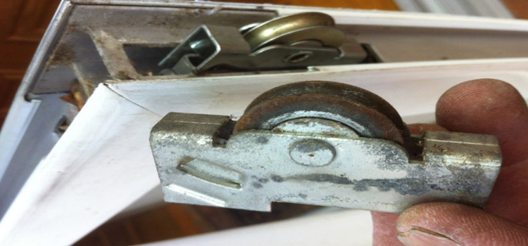screen door roller repair in Ione